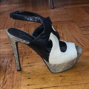 Jessica Simpson Snakeskin Heels